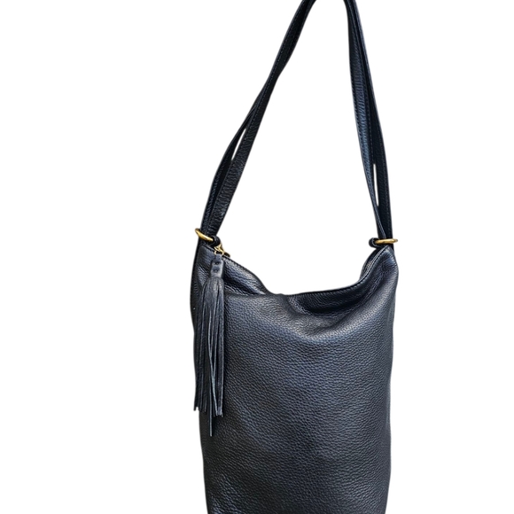 HOBO 'Blaze' Black Pebbled Leather Convertible With Wanderlust Lining - Picture 6 of 6